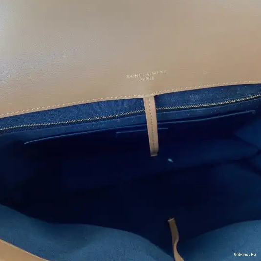 4.3 JAMIE SUEDE IN YSL 0323